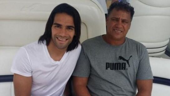 Falcao, junto a su padre