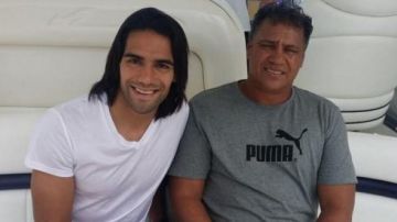 Falcao, junto a su padre