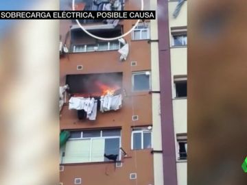 Una sobrecarga y el uso ilegal de electricidad, posibles causas del incendio de Badalona que provocó tres muertes Una sobrecarga y el uso ilegal de electricidad, posibles causas del incendio de Badalona que provocó tres muertes