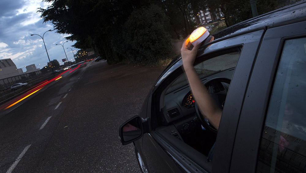 Estos Son Los Mejores Dispositivos Luminosos De Emergencia Para Coche Que Pueden Salvar Muchas Vidas