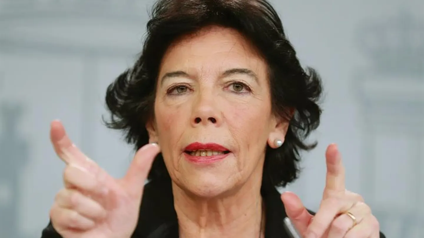 La ministra Portavoz Isabel Celaá durante la rueda de prensa posterior al Consejo de Ministros La ministra Portavoz Isabel Celaá durante la rueda de prensa posterior al Consejo de Ministros