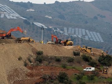 Trabajos de rescate en Totalán Trabajos de rescate en Totalán