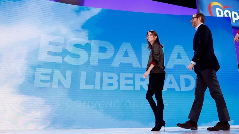 Andrea Levy y Maroto en la convención del PP