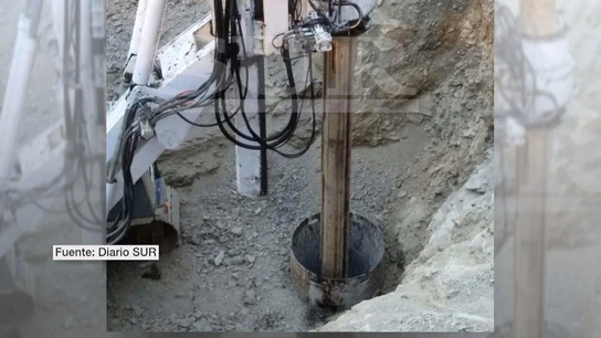 Túnel por el que bajarán los mineros para rescatar al pequeño Julen Túnel por el que bajarán los mineros para rescatar al pequeño Julen