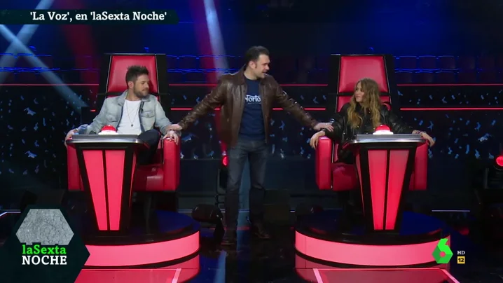 Iñaki López entrevista a Paulina Rubio y Pablo López, 'coaches' de La Voz: "Veo una batalla Marhuenda-Inda cantando un tema de Perales"