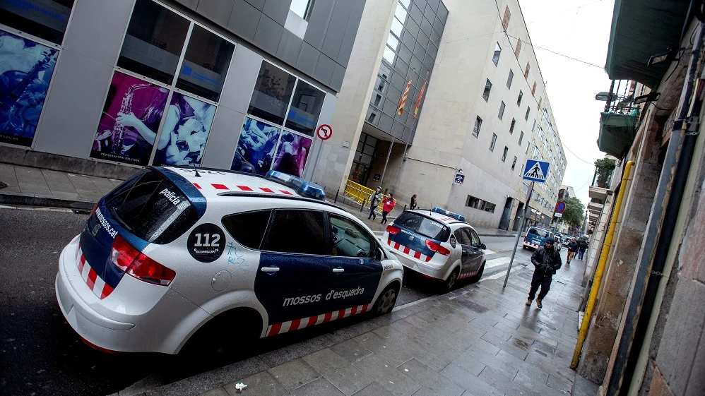 Vista general de la fachada de la Comisaria de los Mossos d´Esquadra en el distrito de Ciutat Vella