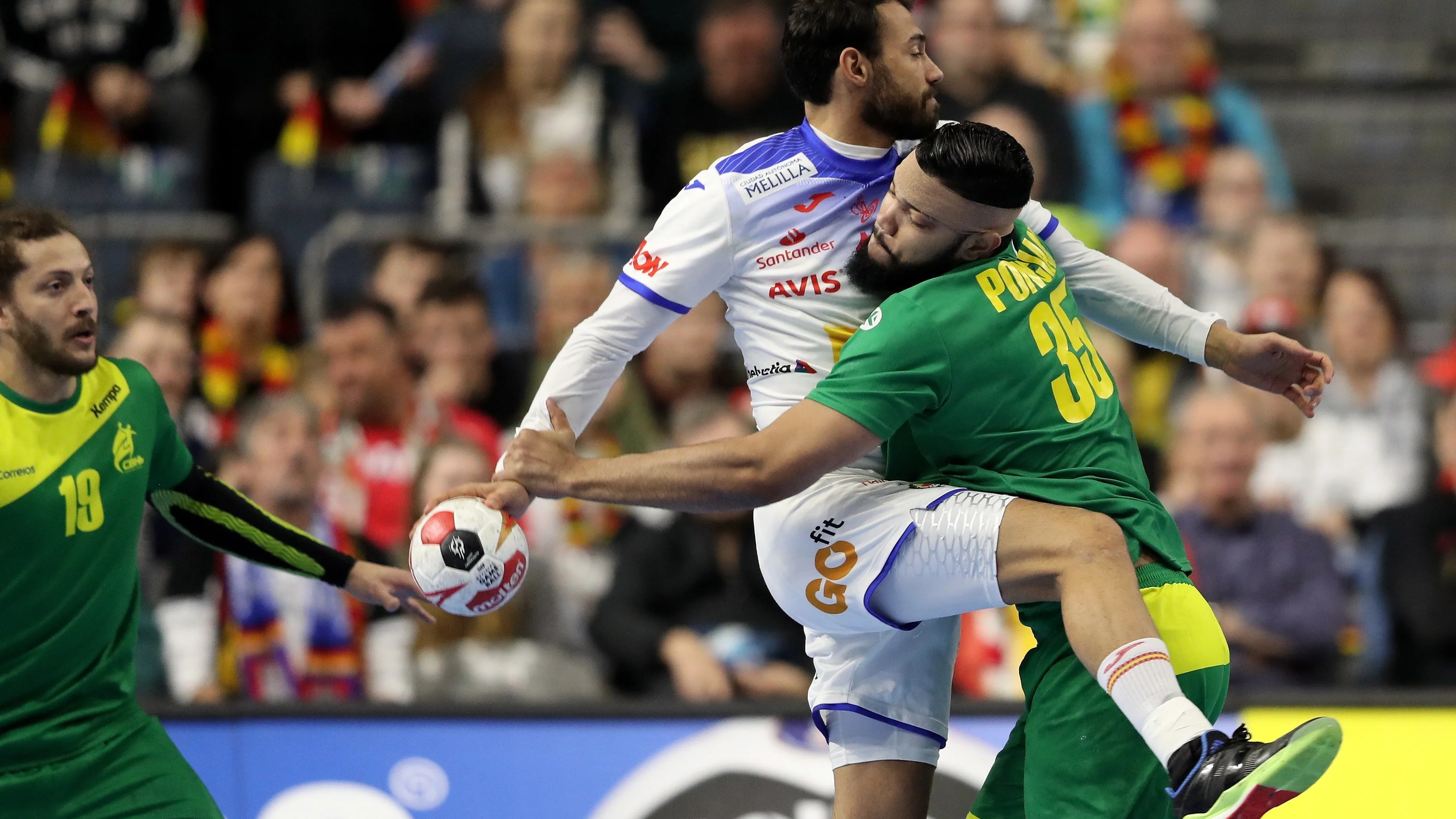 Daniel Sarmiento, en acción ante Brasil