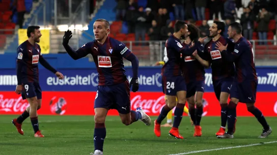 Los jugadores del Eibar celebran un gol ante el Espanyol Los jugadores del Eibar celebran un gol ante el Espanyol