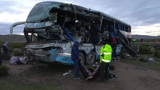 Imagen del accidente de autobús que dejó 22 muertos el pasado sábado en Bolivia Imagen del accidente de autobús que dejó 22 muertos el pasado sábado en Bolivia