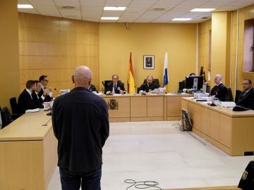 Miguel Angel Millán, en la Audiencia Provincial de Santa Cruz de Tenerife Miguel Angel Millán, en la Audiencia Provincial de Santa Cruz de Tenerife