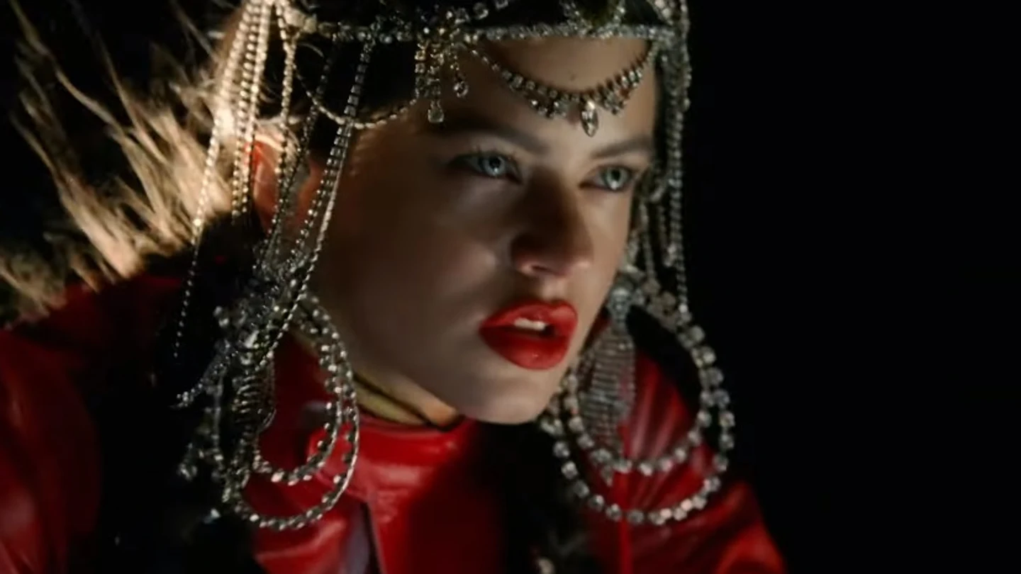 Rosalía en su nuevo videoclip Rosalía en su nuevo videoclip