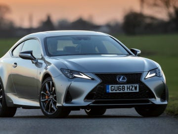 Ya a la venta la renovada gama Lexus RC