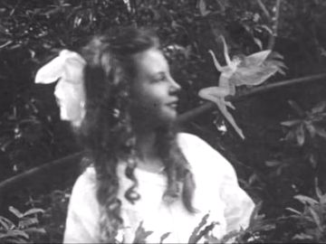 100 años de 'Las hadas de Cottingley', el primer bulo fotográfico de la historia 100 años de 'Las hadas de Cottingley', el primer bulo fotográfico de la historia