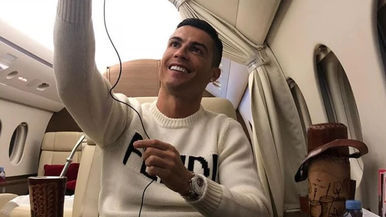 Cristiano Ronaldo, en su avión privado