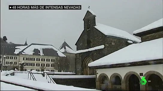 España está de un blanco irreconocible: así ha afectado la nieve en varios puntos del país España está de un blanco irreconocible: así ha afectado la nieve en varios puntos del país