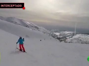 Unos esquiadores graban el lanzamiento de un misil antiaéreo israelí Unos esquiadores graban el lanzamiento de un misil antiaéreo israelí