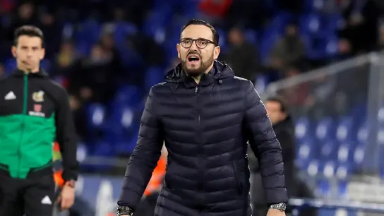 Bordalás, durante el partido de Copa del Rey contra el Getafe Bordalás, durante el partido de Copa del Rey contra el Getafe