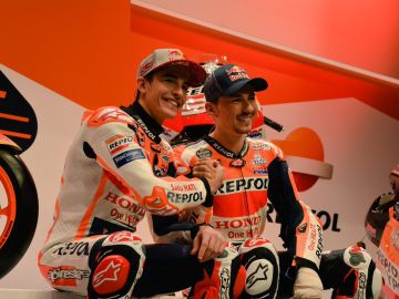Marc M&aacute;rquez y Jorge Lorenzo, en la presentaci&oacute;n del equipo Honda
