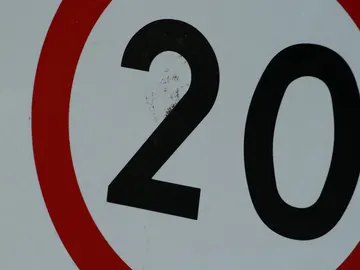 Señal de 20 km/h Señal de 20 km/h