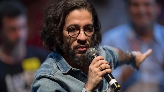 Jean Wyllys, congresista brasileño Abandono por amenazas homófobas