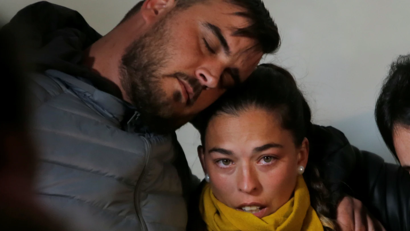 Archivan la causa contra el tuitero que se mofó del pequeño Julen Los padres de Julen