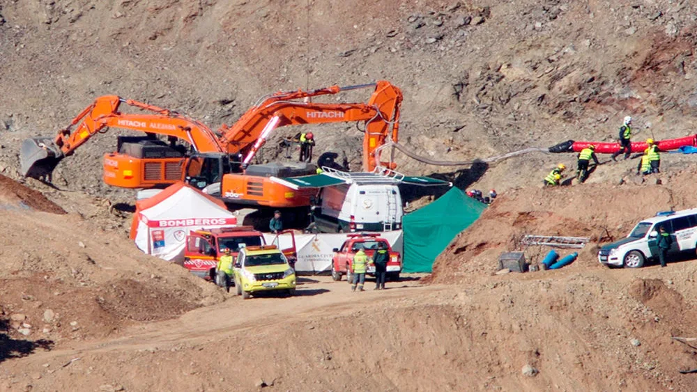 Noticias de la mañana (25-01-19) Ejecutan dos microvoladuras por la dureza del terreno en la galería que se está construyendo para encontrar a Julen