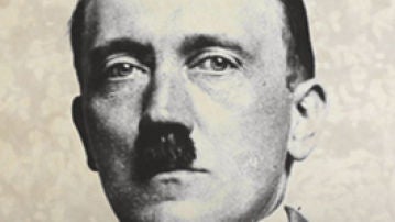 Persiguiendo a Hitler (Sección - Vertical)