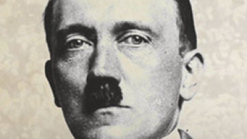 Persiguiendo a Hitler (Sección - Vertical) Persiguiendo a Hitler (Sección - Vertical)