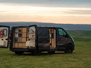 Nissan NV300 es un espacio de bricolaje rodante Nissan NV300 es un espacio de bricolaje rodante