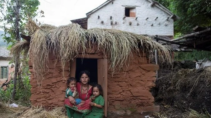 Imagen de archivo e una mujer recluida en Nepal por tener la menstruación