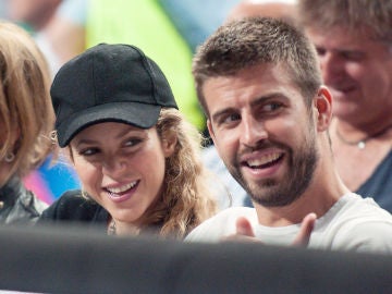 Shakira y Gerard Piqué Shakira y Gerard Piqué