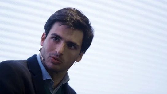 Carlos Sainz en un evento de cosmética Carlos Sainz en un evento de cosmética