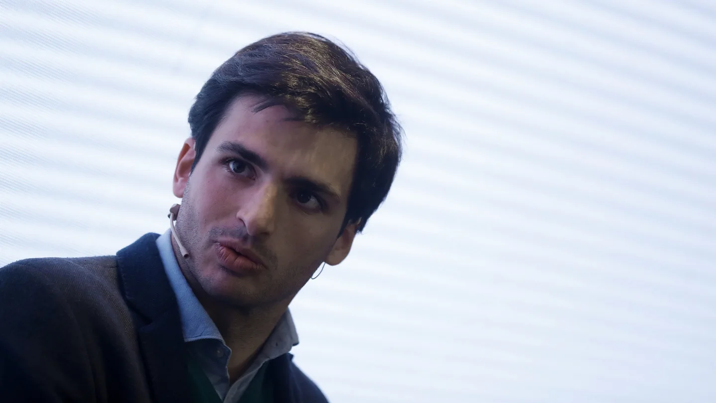 Carlos Sainz en un evento de cosmética Carlos Sainz en un evento de cosmética