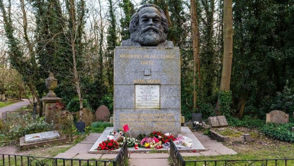 La tumba del filósofo y economista alemán Karl Marx