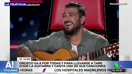 Antonio Orozco 'roba' la guitarra a un concursante de 'La Voz' para interpretar uno de sus temas Antonio Orozco 'roba' la guitarra a un concursante de 'La Voz' para interpretar uno de sus temas