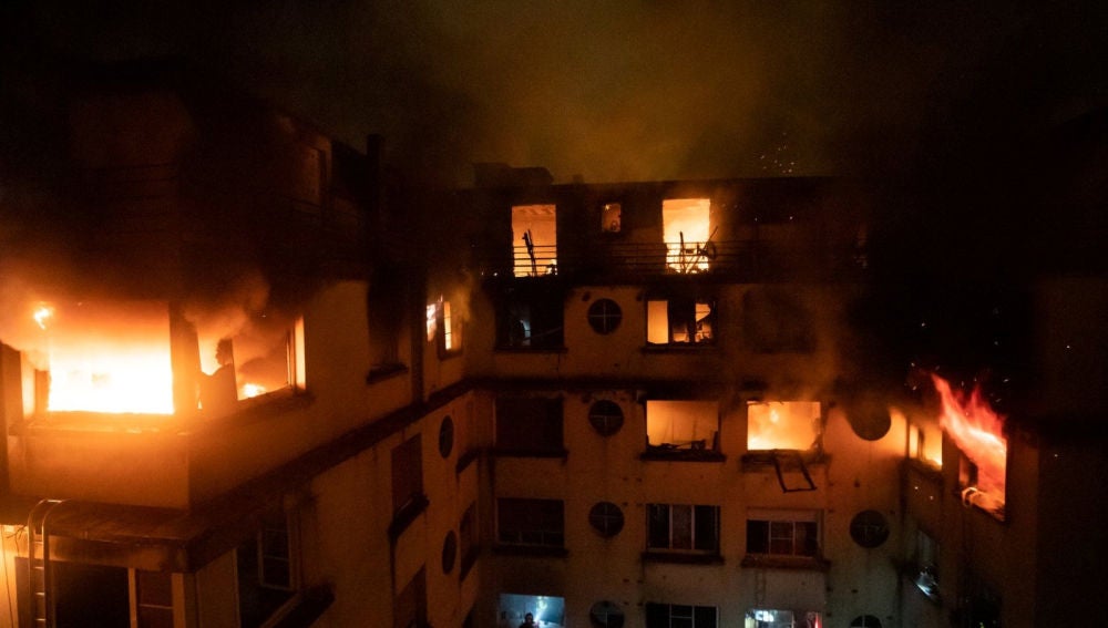 El incendio de un edificio de viviendas en París
