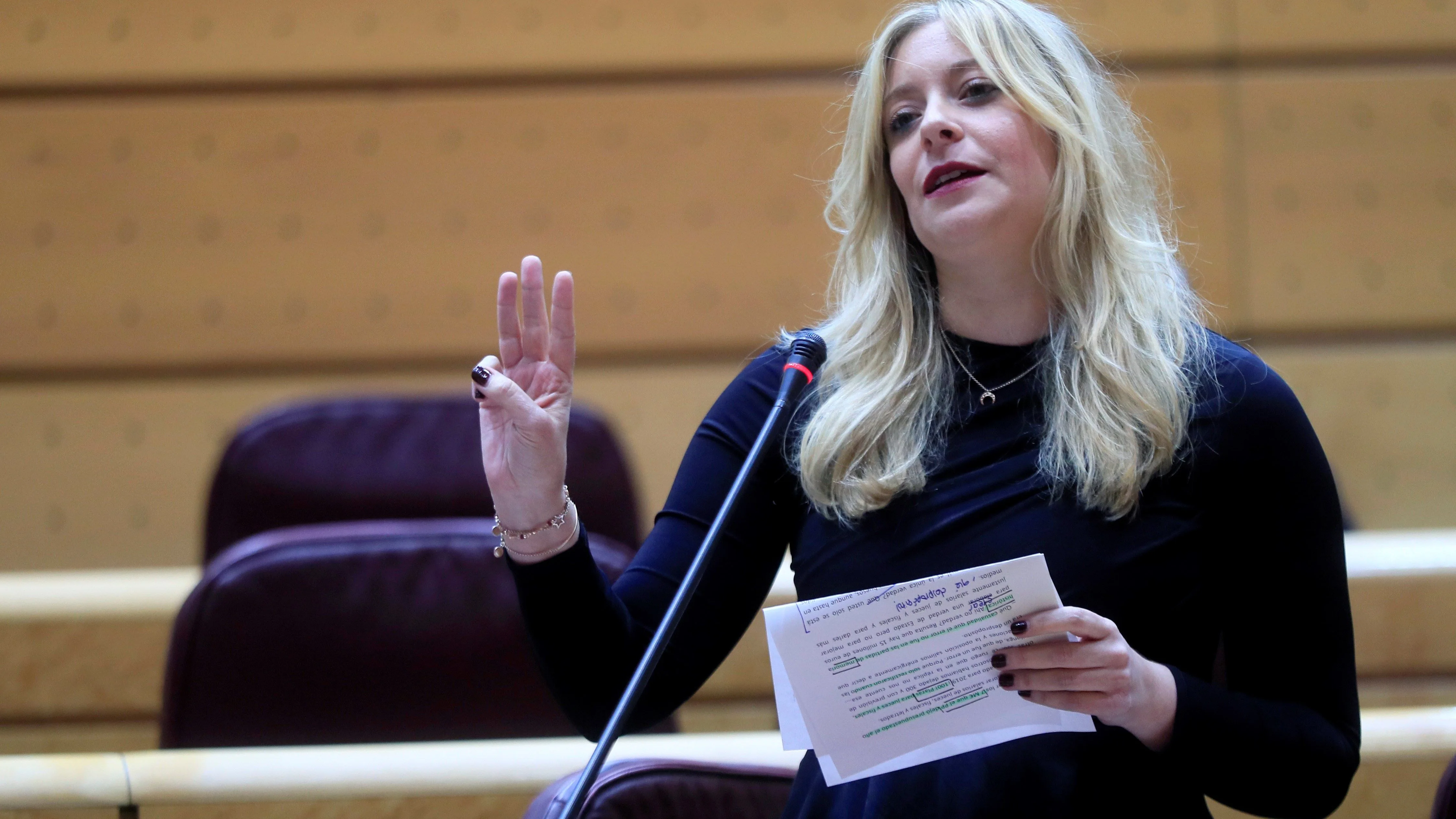 Esther Muñoz en el Pleno del Senado