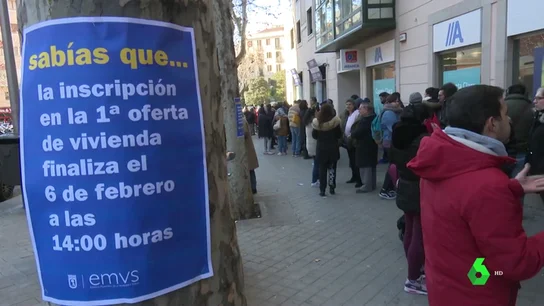 Cuando la vivienda digna se convierte en un problema: centenares de personas hacen cola para optar al alquiler público Cuando la vivienda digna se convierte en un problema: centenares de personas hacen cola para optar al alquiler público