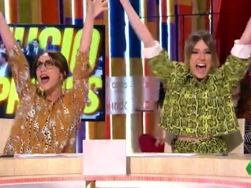 Ana Morgade y Anna Simon cantan a los políticos independentistas al ritmo de Sonia y Selena Ana Morgade y Anna Simon cantan a los políticos independentistas al ritmo de Sonia y Selena