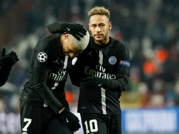 Neymar y Mbappe en un partido del PSG Neymar y Mbappe en un partido del PSG