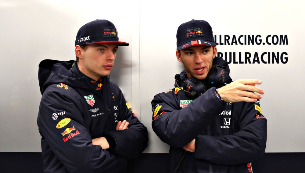 Max Verstappen y Pierre Gasly, en el circuito de Silverstone