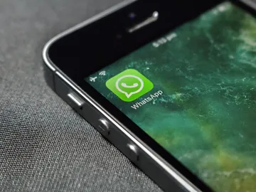 Aplicación de WhatsApp en un teléfono móvil Aplicación de WhatsApp en un teléfono móvil