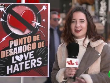 El Intermedio sale a la calle para conocer qué piensan los 'love haters': "Le pido a mi familia que deje de poner velas a la virgen, que estoy mejor sola" El Intermedio sale a la calle para conocer qué piensan los 'love haters': "Le pido a mi familia que deje de poner velas a la virgen, que estoy mejor sola"