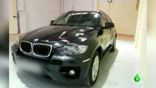 Imagen de un coche de alta gama de segunda mano Imagen de un coche de alta gama de segunda mano