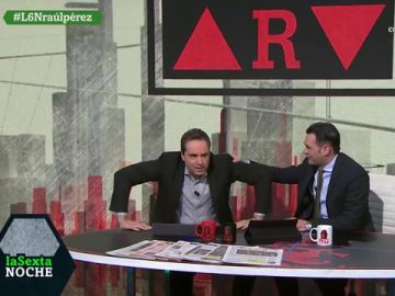 Raúl Pérez se mete en la piel de Ferreras: "Muevo tanto las manos que me han convalidado un máster en lengua de signos" Raúl Pérez se mete en la piel de Ferreras: "Muevo tanto las manos que me han convalidado un máster en lengua de signos"