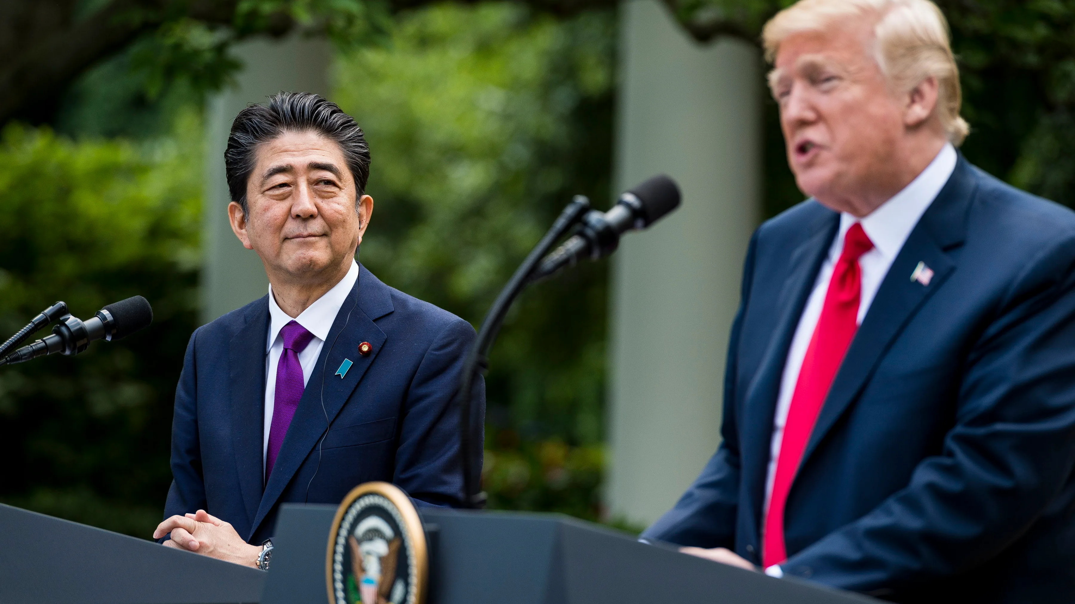 Donald Trump junto con el primer ministro japonés, Shinzo Abe.