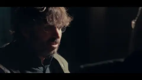 Jordi Évole le confiesa a Alfonso Guerra "el ridículo" que ha hecho para conseguir la entrevista con él Jordi Évole le confiesa a Alfonso Guerra "el ridículo" que ha hecho para conseguir la entrevista con él