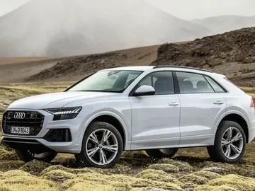 Audi Q8 55 TFSI QUATRO Audi Q8 55 TFSI QUATRO