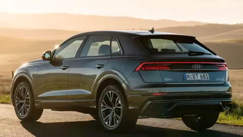 Audi Q8 55 TFSI QUATTRO Audi Q8 55 TFSI QUATTRO