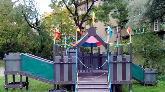 Castillo infantil de plástico 100% reciclado diseñado por ExportDirecte Plástico reciclado